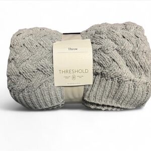 Threshold Soft Gray Cable Knit Throw blanket brand new
